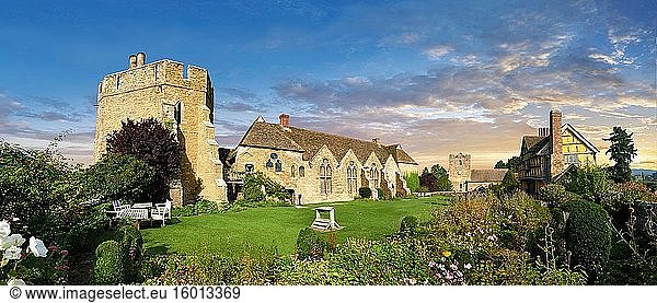 Der Südturm und die große Halle des schönsten befestigten mittelalterlichen Herrenhauses in England  das in den 1280er Jahren erbaut wurde  Stokesay Castle  Shropshire  England.