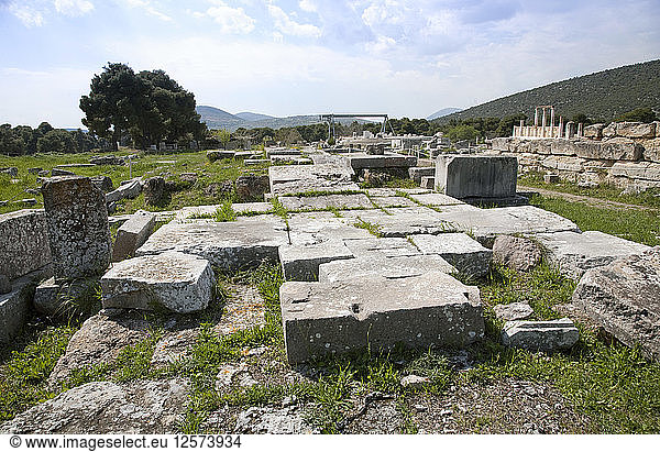 Der Tempel der Artemis in Epidauros  Griechenland. Künstler: Samuel Magal
