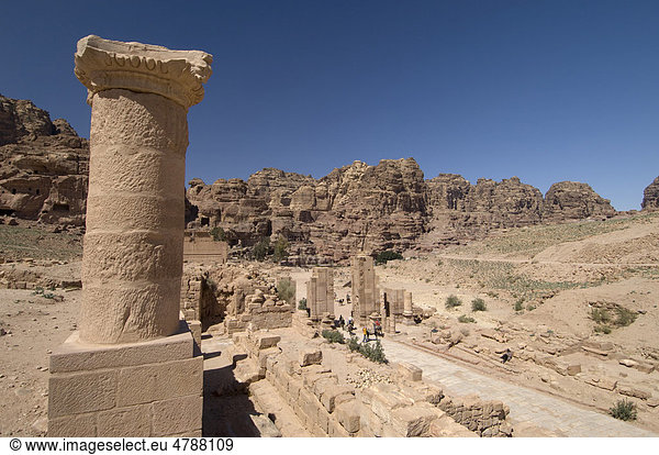 Der Torbogen  Petra  Jordanien  Mittlerer Osten