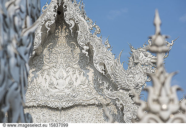 Der Weiße Tempel des Wat Rong Khun in Chiang Rai  Thailand.