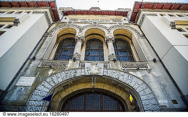 Detail der Fassade des Museums für Nationalgeschichte und Archäologie  Constan??a  Rumänien  Europa.