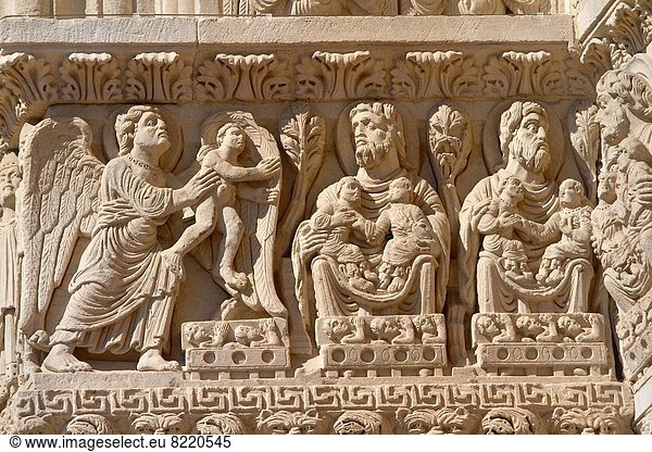Detail  Details  Ausschnitt  Ausschnitte  Frankreich  Eingang  Erde  Monument  Kathedrale  Heiligtum  Hilfe  UNESCO-Welterbe  Arles  Jahrhundert  Erbe