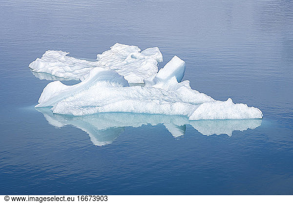 Detail shot of icebergs floating on Jokulsarlon Glacier Lagoon  Iceland