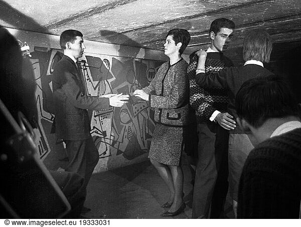 DEU  Germany: The historical colour photos from the times of the 70s show events and people from politics  culture  trade unions  working life  medicine etc. Ruhr area.Young people at cellar party ca. 1965-6. At that time fashion a cellar to expand
