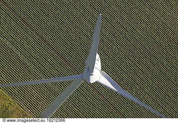 Deutschland  Ansicht einer Windkraftanlage