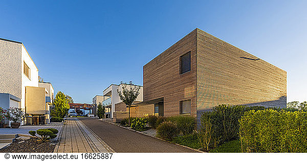 Deutschland  Baden-Württemberg  Esslingen  Energieeffiziente Häuser in einem modernen Vorort