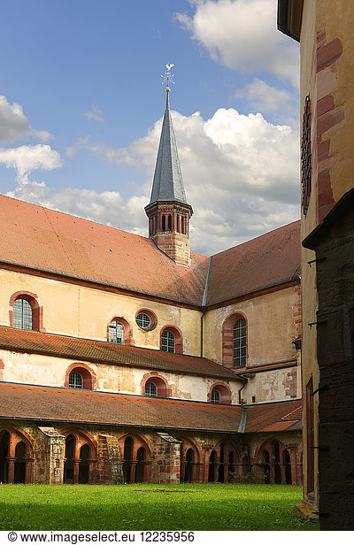 Deutschland  Baden-Württemberg  Wertheim  ehemaliges Zisterzienserkloster Bronnbach  Kreuzgang
