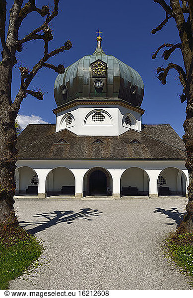 Deutschland  Bayern  Ansicht der Kapelle in Garmisch-Partenkirchen