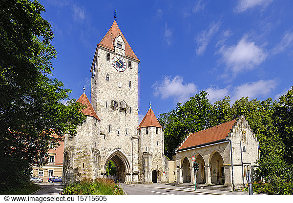 Deutschland  Bayern  Regensburg  Mittelalterliches Stadttor Ostentor