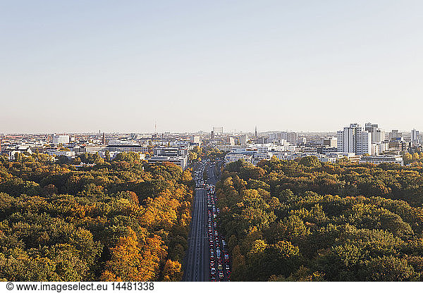 Deutschland  Berlin  Blick von der Siegessäule auf den Großen Tiergarten und Schöneberg