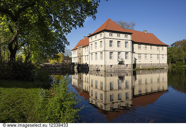 Deutschland  Herne  Blick auf Schloss Struenkede