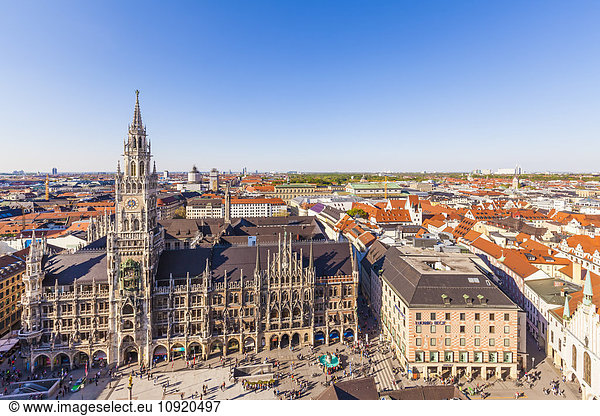 Deutschland  München  Blick zum neuen Rathaus am Marienplatz