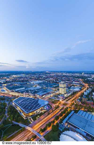 Deutschland  München  Stadtansicht von oben gesehen