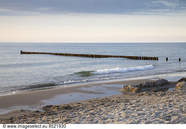 Deutschland Mecklenburg-Vorpommern Graal-Müritz Teil des Strandes