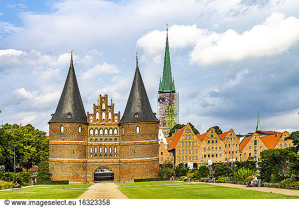 Deutschland  Schleswig-Holstein  Lübeck  Altstadt  Holstentor