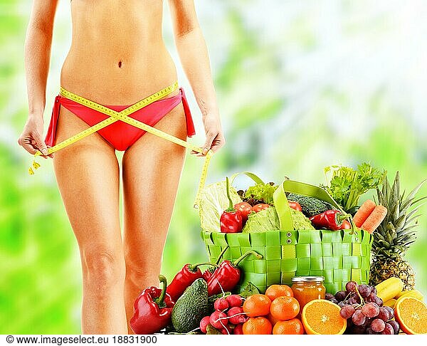 Diät. Ausgewogene Ernährung auf der Basis von rohem Biogemüse