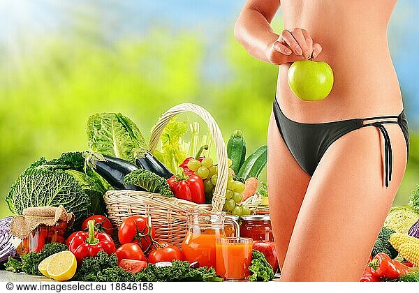 Diät. Ausgewogene Ernährung auf der Basis von rohem Biogemüse