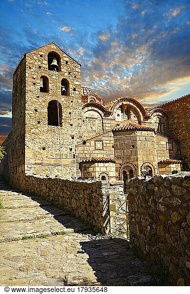 Die Außenseite der byzantinischen Metropolis-Kirche  Mystras  Sparta  Peloponnes  Griechenland. Ein UNESCO-Weltkulturerbe