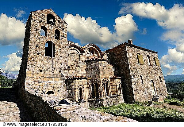 Die Außenseite der byzantinischen Metropolis-Kirche  Mystras  Sparta  Peloponnes  Griechenland. Ein UNESCO-Weltkulturerbe