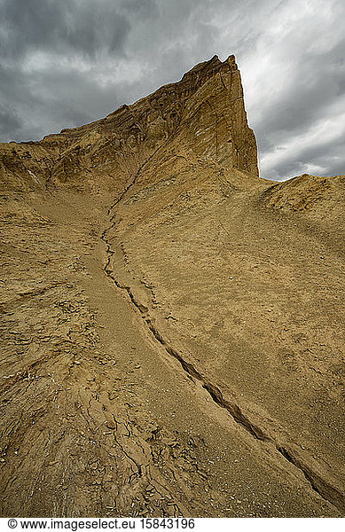Die ausgedehnten Wüsten und Formationen des Death Valley Nationalparks in