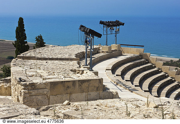 Die Ausgrabungsstätte des antiken Kourion  griechisch-römisches Amphitheater  Odeon  Heiligtum des Apollo Hylates  Halbinsel Akrotiri  nahe Episkopi  Südzypern  Zypern