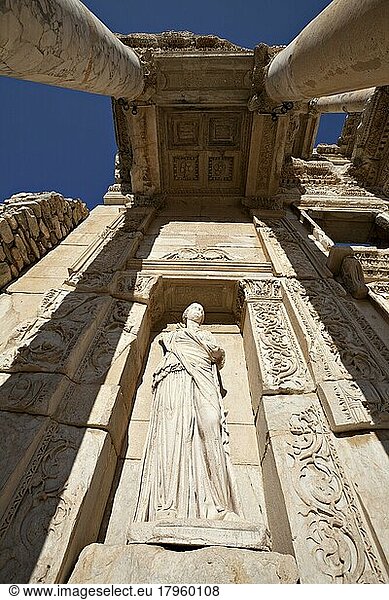 Die Bibliothek des Celsus ist ein antikes Gebäude in Ephesus  Izmir  Türkei  Asien