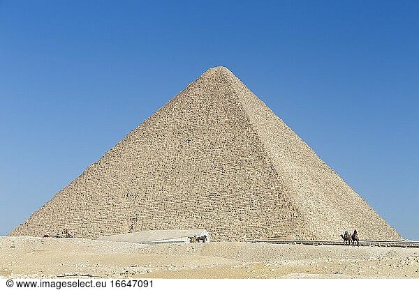 Die Cheops-Pyramide  Gizeh  Ägypten.