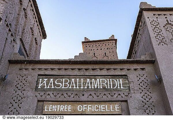 Die Kasbah Amridil ist eine historische befestigte Residenz oder Kasbah in der Oase von Skoura in Marokko. Sie gilt als eine der beeindruckendsten Kasbahs ihrer Art in Marokko und wurde früher auf der marokkanischen 50 Dirham Note abgebildet