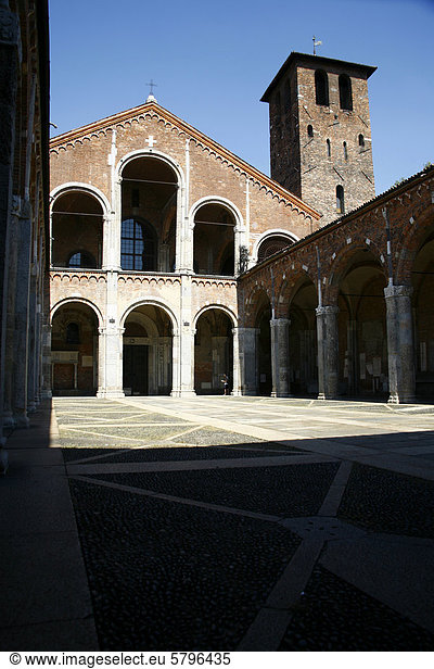 Die Kirche Sant'Ambrogio in Mailand  Italien  Europa