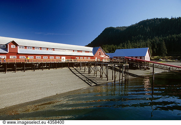 Die Konservenfabrik auf Icy Strait Punkt Hoonah AK SE Sommer