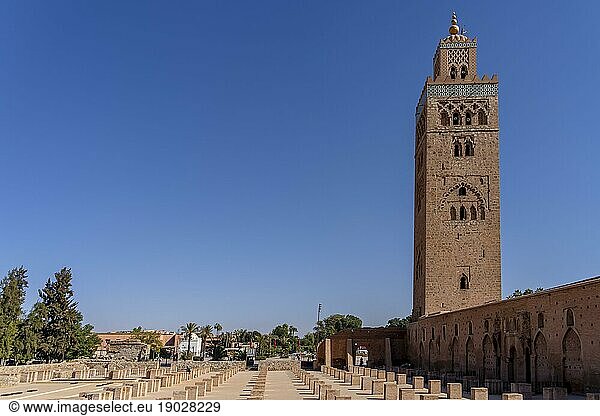 Die Kutubiyya Moschee ist die größte Moschee in Marrakesch  Marokko. Sie befindet sich im südwestlichen Medina Viertel von Marrakesch  in der Nähe des berühmten öffentlichen Platzes Jemaa el Fna