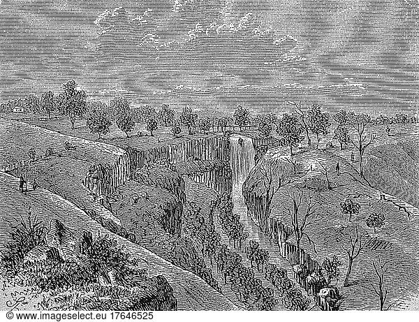Die Lal-Lal-Fälle bei Ballarat in der britischen Kolonie Victoria  heute ein Bundesstaat im Südosten von Australien  digital restaurierte Reproduktion einer Originalvorlage aus dem 19. Jahrhundert
