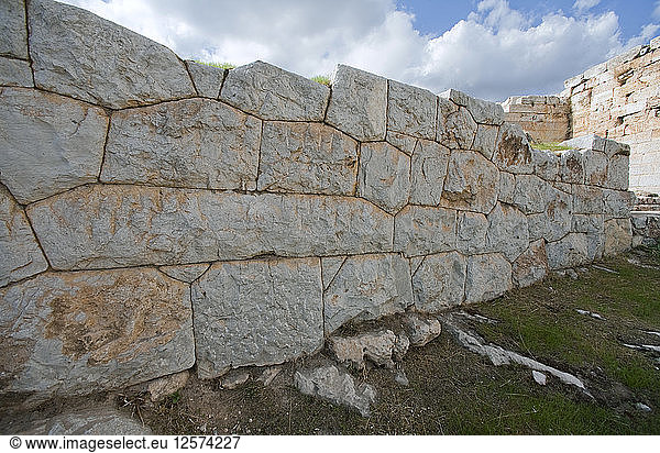 Die Mauern von Eleusis  Griechenland. Künstler: Samuel Magal