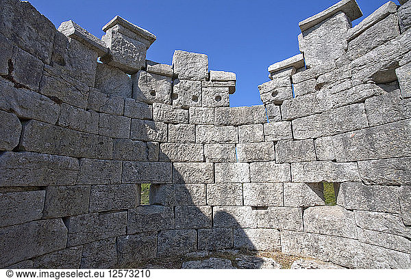 Die Mauern von Messene  Griechenland. Künstler: Samuel Magal