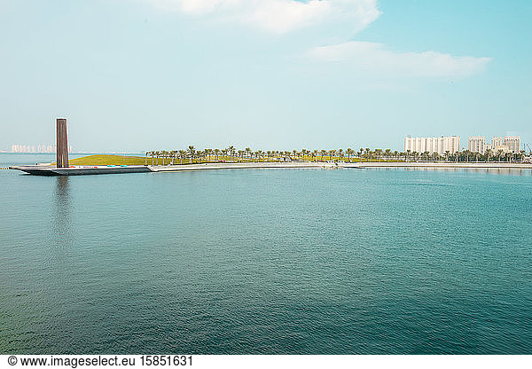 Die Meereslandschaft des Persischen Golfs in Doha