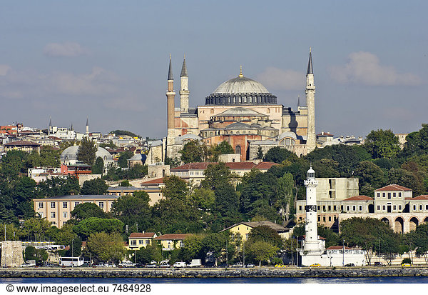 Die Moschee und Museum Hagia Sophia  Istanbul  Türkei  Vorderasien
