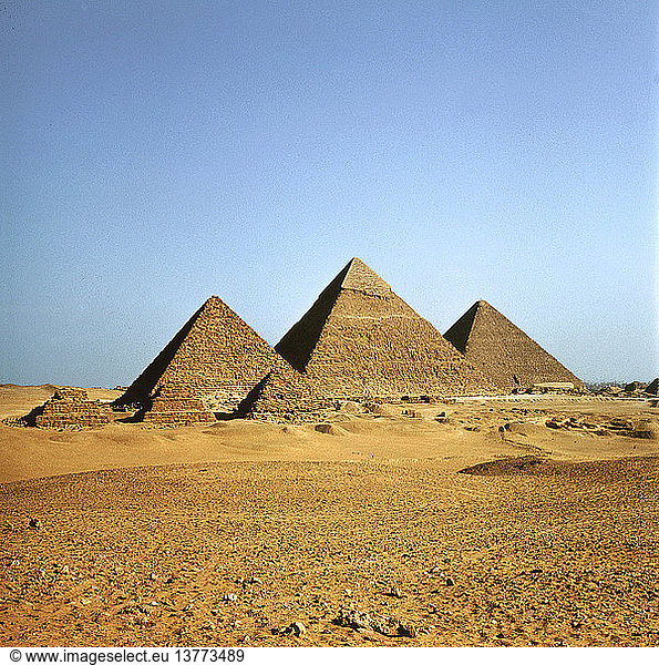 Die Pyramiden von Gizeh  Ägypten. Altägyptisch. Altes Reich. Gizeh.