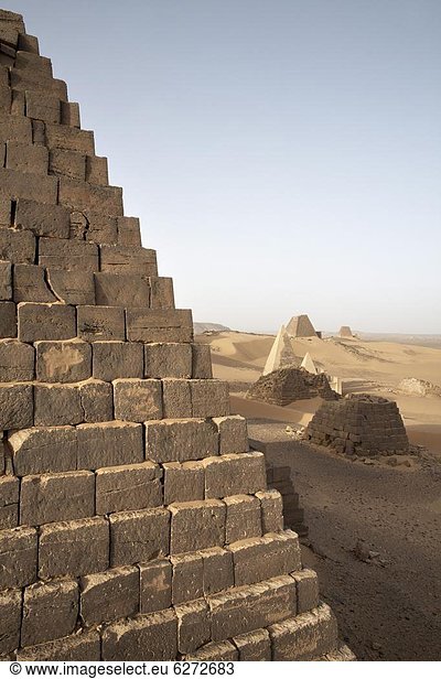 Die Pyramiden von Meroe,  Sudan beliebtesten touristischen Attraktion,  Bagrawiyah,  Sudan,  Afrika