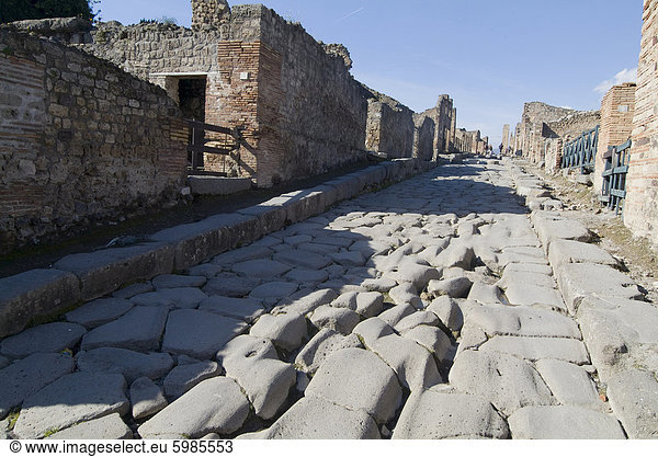 Die Ruinen von Pompeji  eine römische Stadt in 79 zerstört durch einen Vulkanausbruch vom Vesuv  UNESCO-Weltkulturerbe  in der Nähe von Neapel  Kampanien  Italien  Europa
