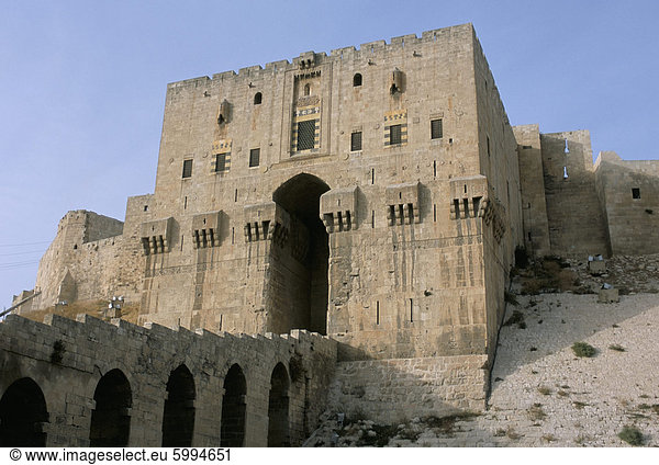 Die Zitadelle  UNESCO-Weltkulturerbe  Aleppo  Syrien  Naher Osten