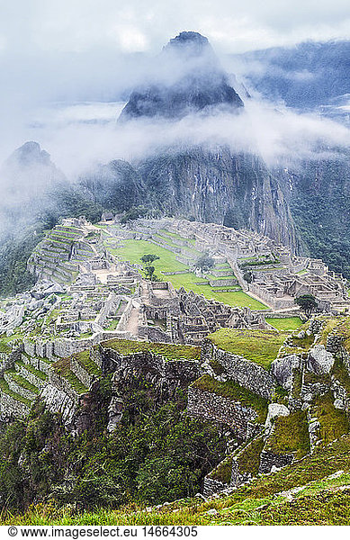 DIG  geography / travel  Peru  Urubamba  Machu Picchu   Andes  Urubamba  Urubamba Valley  Inca stone houses  agricultural terraces  UNESCO World Heritage list  Machu Picchu  rainforest-covered hills  Huayna Picchu  Peru