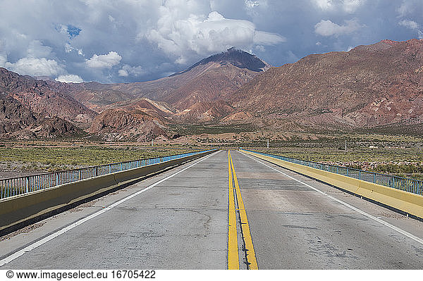 Diminishing perspective of road  Uspallata  Mendoza  Argentina