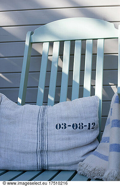 DIY Pillow made of cotton sack