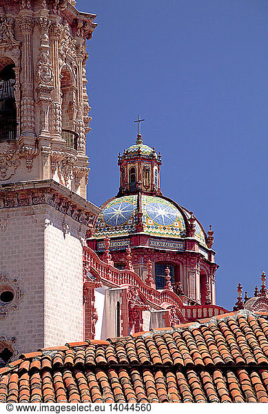 Dome of El Templo de Santa Prisca y San Sebastian
