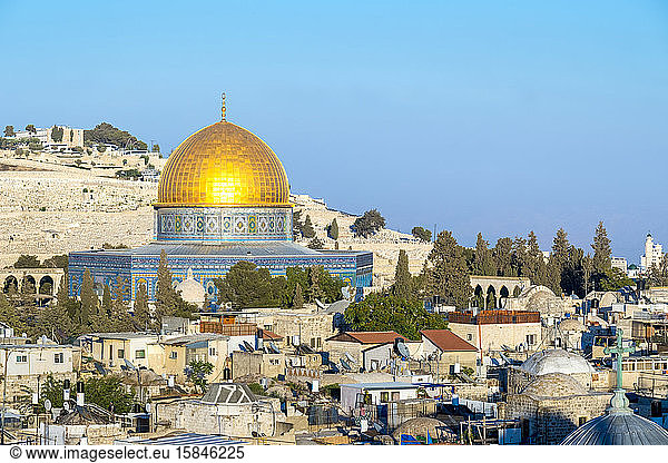 Dome of the Rock and buildings in the old city  Jerusalem