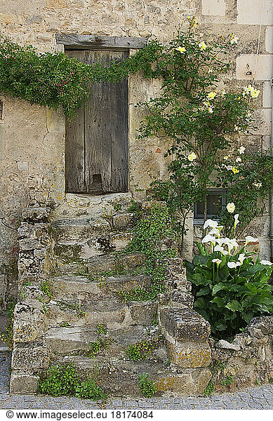 Doorway  Montresor  Indre-et-Loire  Loire Valley  France
