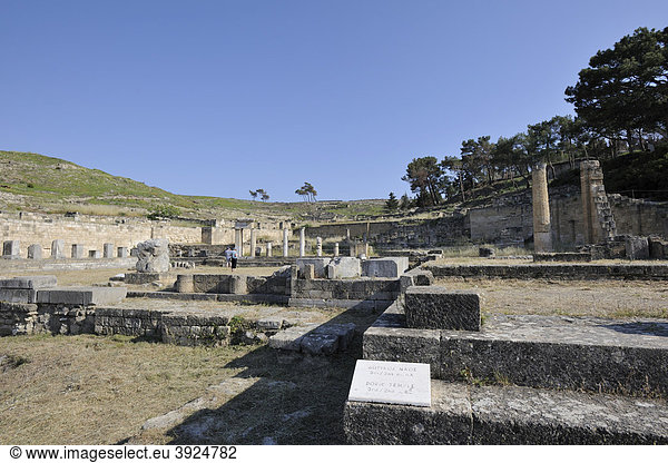 Dorischer Tempel  Ausgrabungen von K·miros  Rhodos  Griechenland  Europa