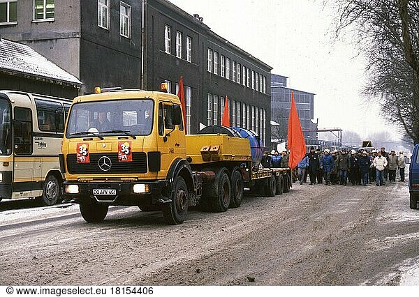 Dortmund. Demonstration for steel industry on 16. 1. 1987