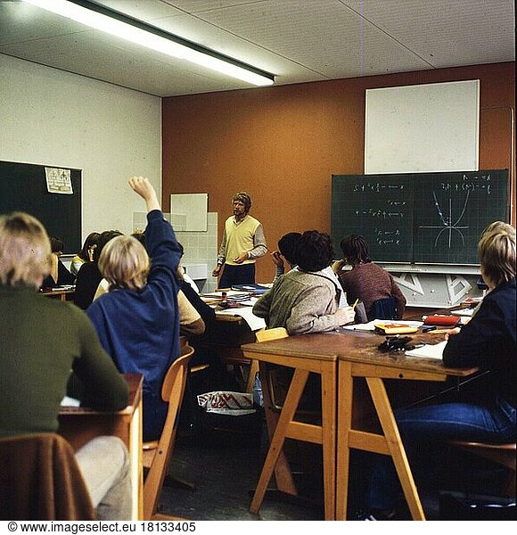 Dortmund. Teaching at the Gymnasium. 80s