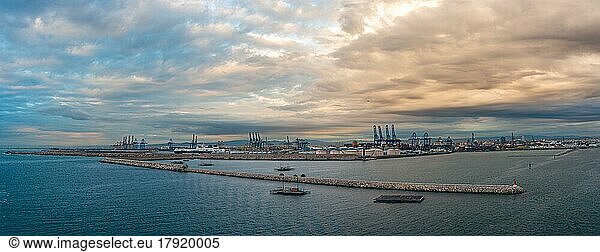 Dramatic sky over Port of Valencia  Mediterranean Sea  Valencia  Spain  Europe
